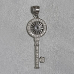 Кулон Ключик, серебро 925 пр,  цирконы, вес 2,9 гр (71)